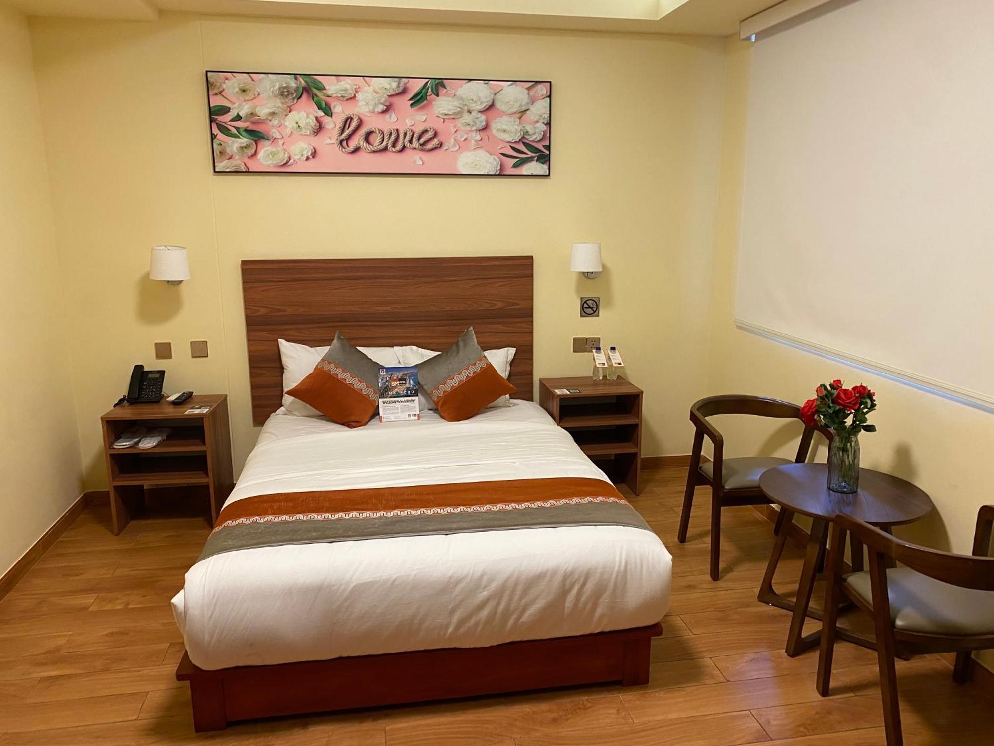 Sm Hotel Plus リマ エクステリア 写真